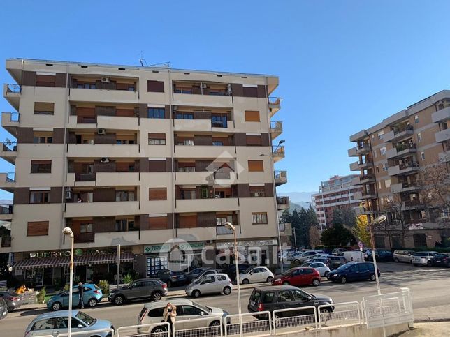 Garage/posto auto in residenziale in Viale Giovanni e Francesca Falcone