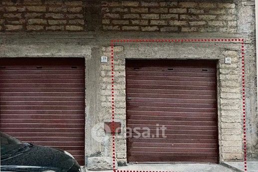 Box/posto auto in residenziale in Via Giosuè Carducci 41