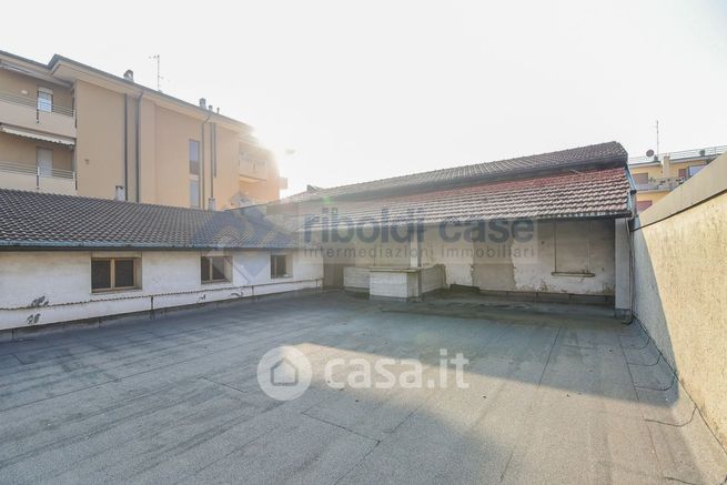 Casa indipendente in residenziale in Via Carlo Tenca