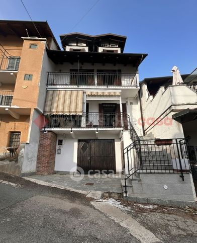 Casa indipendente in residenziale in 