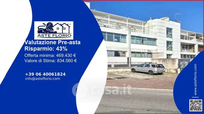 Ufficio in commerciale in Via Roma