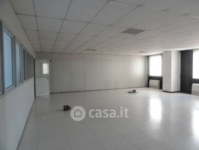 Ufficio in commerciale in Via Giustino Fortunato 58