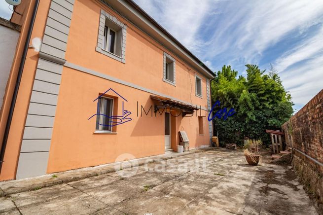 Villetta a schiera in residenziale in Via di Cisanello Ghezzano