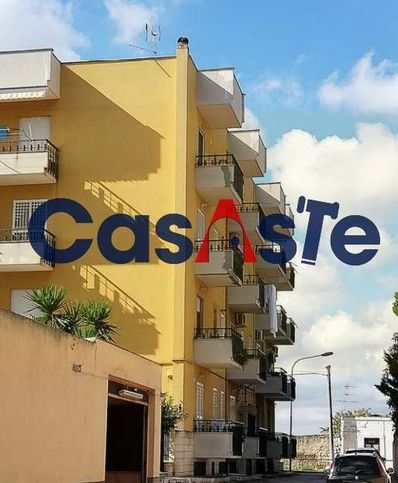 Appartamento in residenziale in Viale Iº Maggio 53
