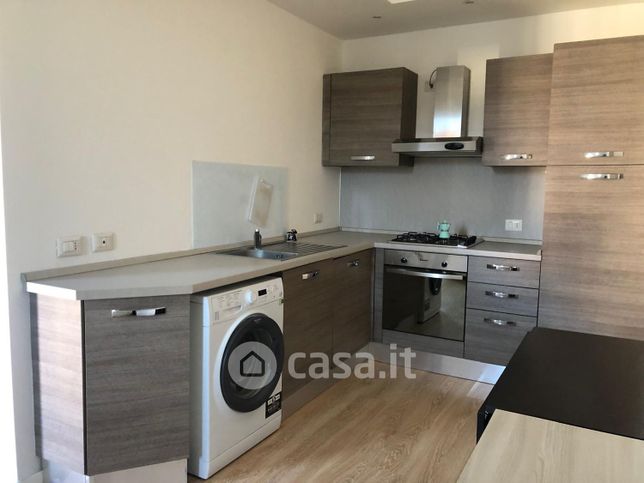 Appartamento in residenziale in Via Lura 53