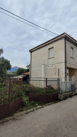 Villetta a schiera in residenziale in Via Duca D'Aosta 5