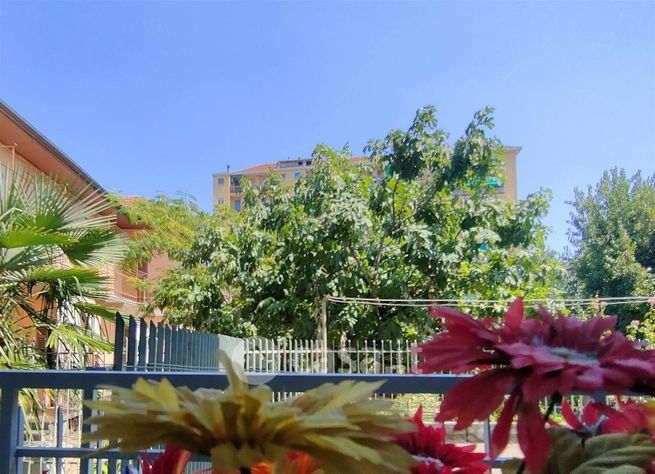 Appartamento in residenziale in Via Marco Minghetti 28