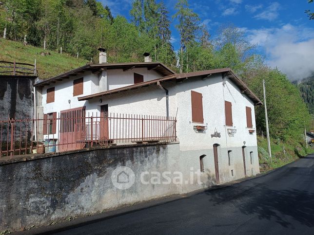 Casa indipendente in residenziale in Via Creelone