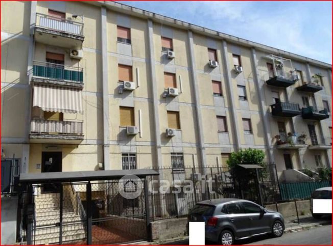 Appartamento in residenziale in Via G. Cammarano 15