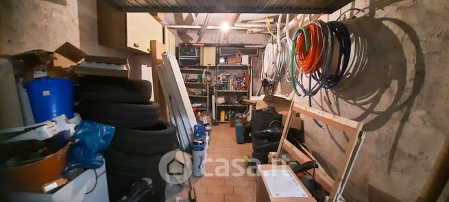 Garage/posto auto in residenziale in Via Capranica