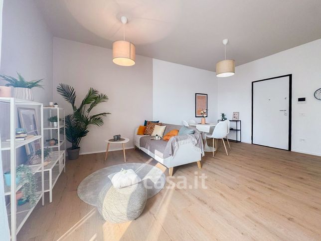 Appartamento in residenziale in Via Vescovo Garibaldo 7