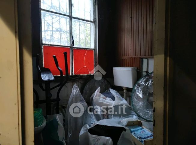 Capannone in commerciale in Sobborgo Antonio Baldini 7
