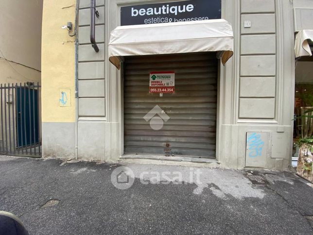 Capannone in commerciale in Via del Ghirlandaio 10
