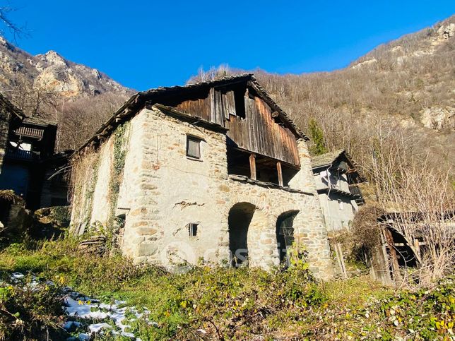 Rustico/casale in residenziale in Località Thielly