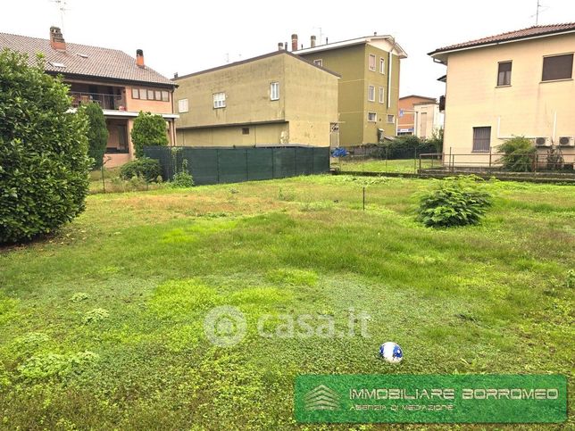 Terreno edificabile in residenziale in Via Genova