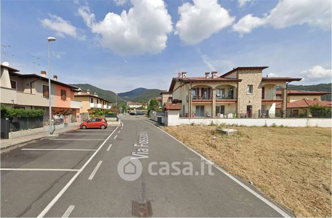 Garage/posto auto in residenziale in Via Fossadelli