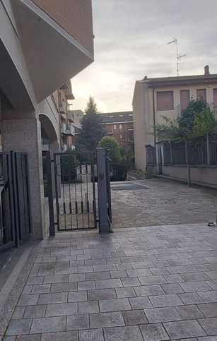 Garage/posto auto in residenziale in Via Vittorio Veneto 23