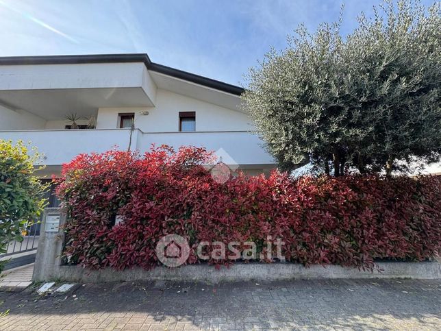 Villa in residenziale in Via San Francesco