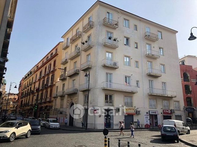 Ufficio in commerciale in Strada Santa Maria dell'Orto