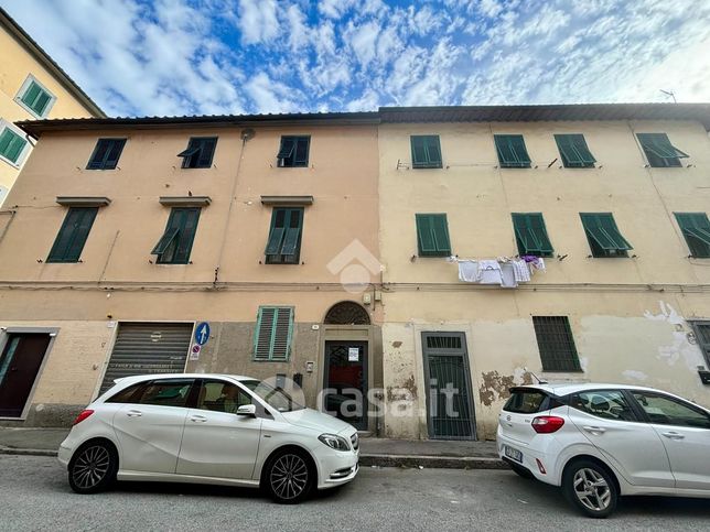 Appartamento in residenziale in Via Adriana 19