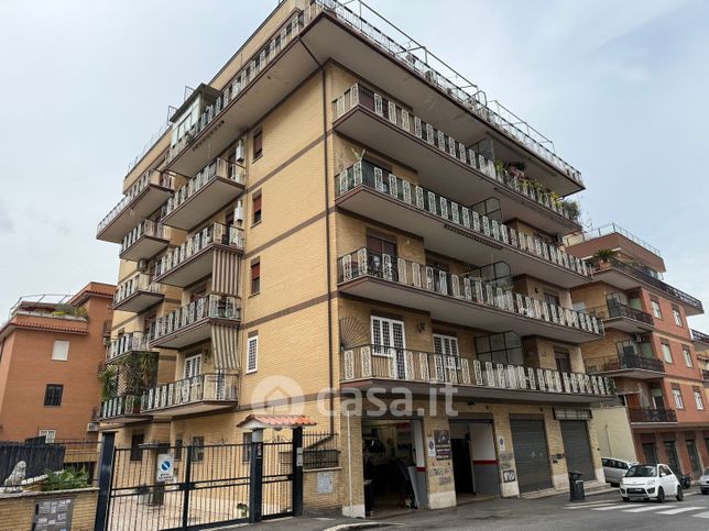 Appartamento in residenziale in Via Radicofani