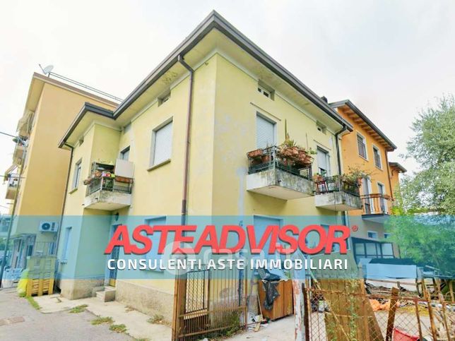 Appartamento in residenziale in Via G. Rambotti 65