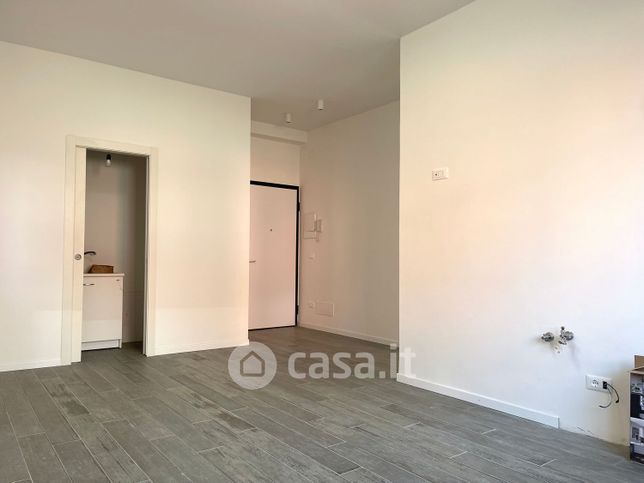 Appartamento in residenziale in Via Triestina 8