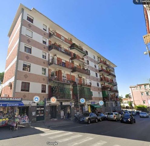 Appartamento in residenziale in Via Cavalli di Bronzo 40