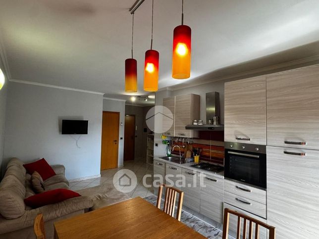 Appartamento in residenziale in Via Olevano 101