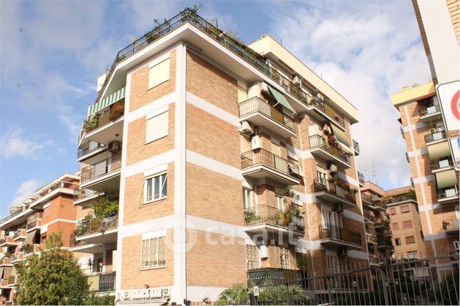 Appartamento in residenziale in Via Raffaele Battistini 33