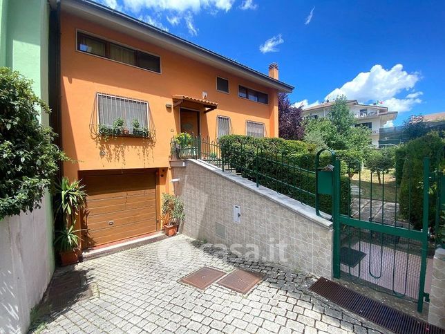 Villa in residenziale in Via Civitaretenga 5