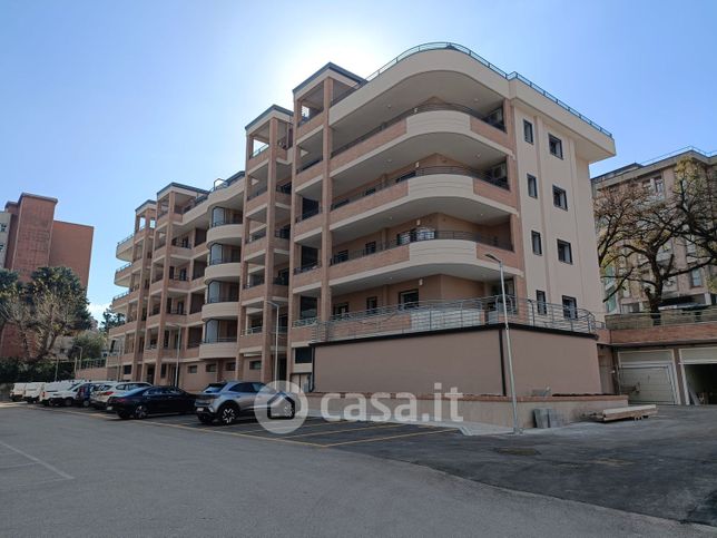 Appartamento in residenziale in Via Fratelli Addabbo