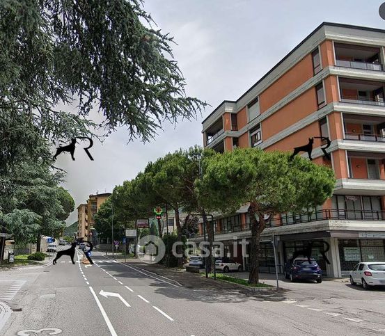 Ufficio in commerciale in Via Virgilio Montini 235