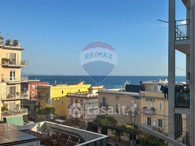 Appartamento in residenziale in Lungomare Cristoforo Colombo 103