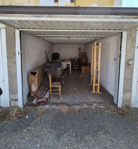 Box/posto auto in residenziale in Via Eridano