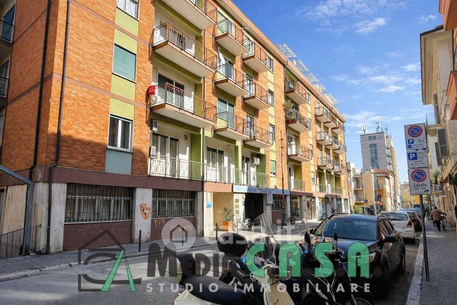 Appartamento in residenziale in Via Dino Angelini