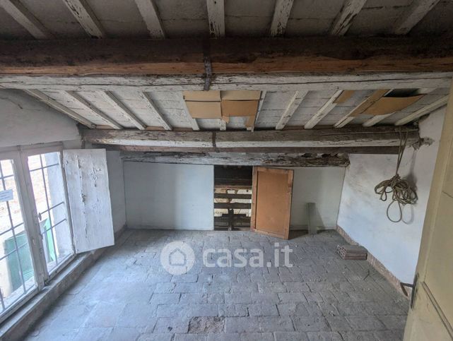 Casa indipendente in residenziale in Via Ripagrande