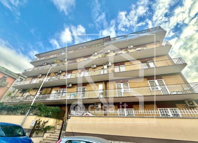 Appartamento in residenziale in Via Giacinto Martorelli 52