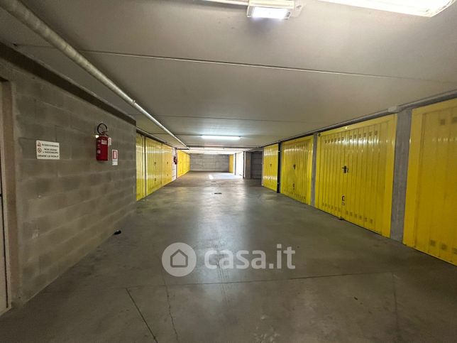 Garage/posto auto in residenziale in Via Giovanni Argentero 1