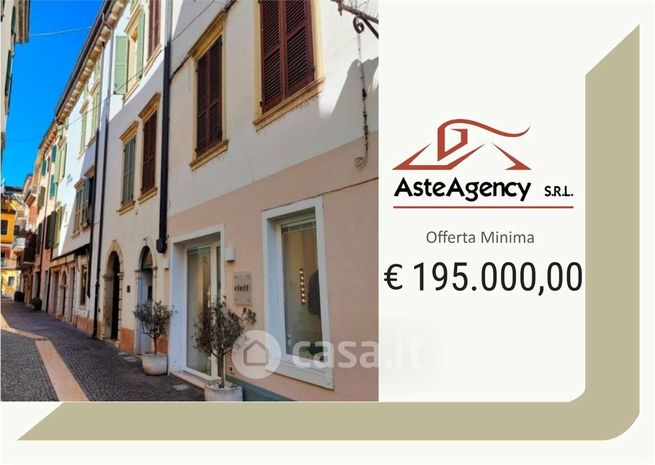 Appartamento in residenziale in Via Castelletto 2