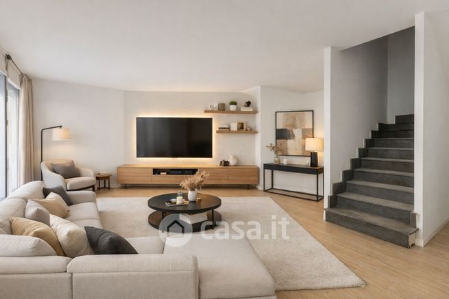 Villetta a schiera in residenziale in Via Castagnevizza 60