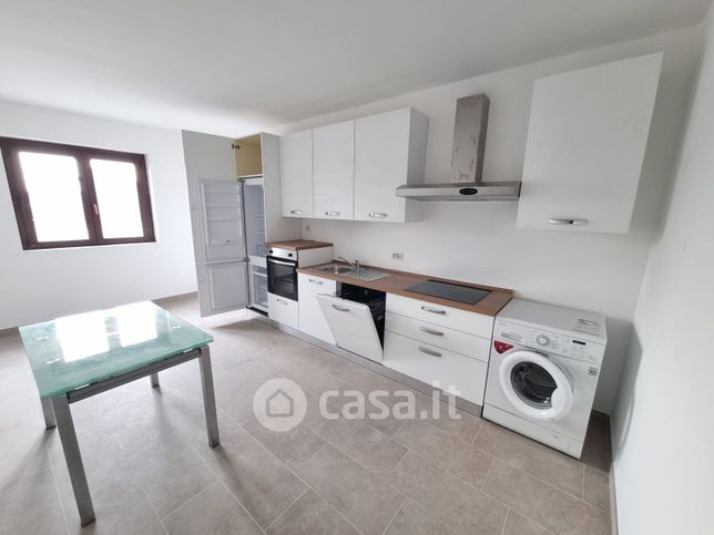 Appartamento in residenziale in Via Nino Oxilia 21