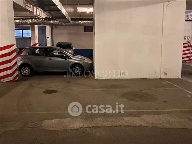 Garage/posto auto in residenziale in Via Francesco Valagussa