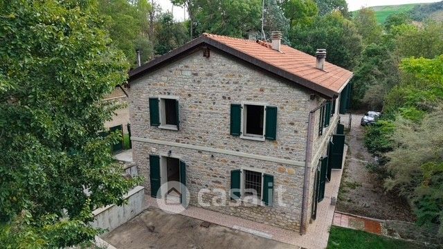 Rustico/casale in residenziale in Via Viara