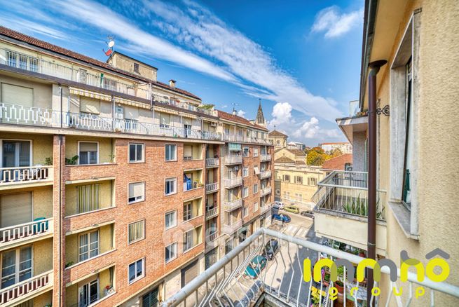 Appartamento in residenziale in Via Castagnevizza 5