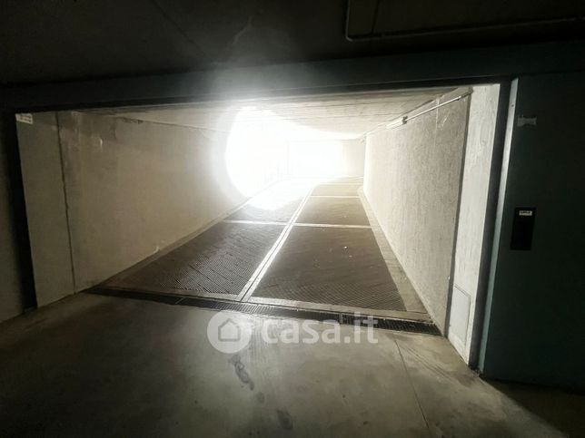 Box/posto auto in residenziale in Via Mazzucotelli 19