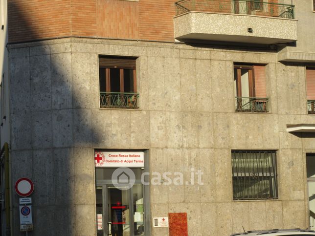 Ufficio in commerciale in Via Ermenegildo Trucco 21