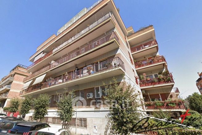 Appartamento in residenziale in Via Felice Poggi 39