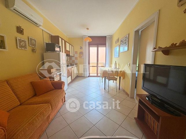 Appartamento in residenziale in Viale dei Pioppi 9