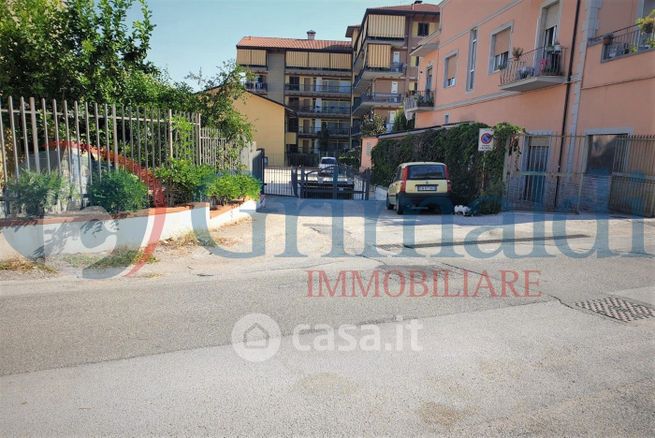 Box/posto auto in residenziale in Via Marco da Benevento